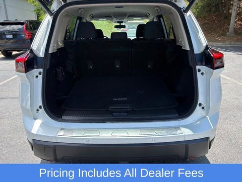 Used 2025 Nissan Rogue SV AWD/4WD image 26
