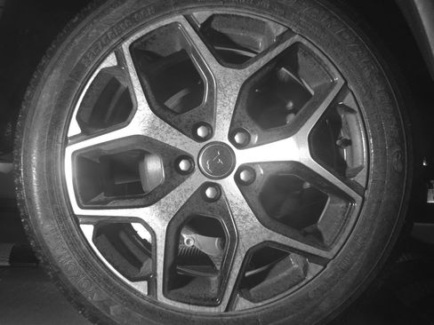 Used 2025 Jeep Compass Limited image 15