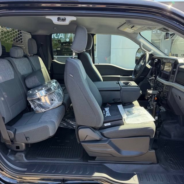 New 2026 Ford F550 4x4 Supercab Super Duty image 24