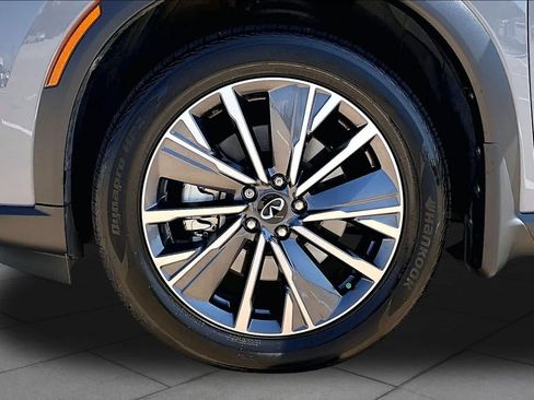 Used 2026 INFINITI QX60 Luxe w/ Cargo Package FWD image 11