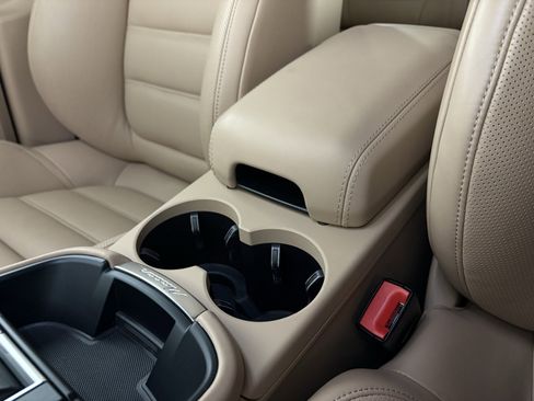 Used 2025 Porsche Macan S image 21