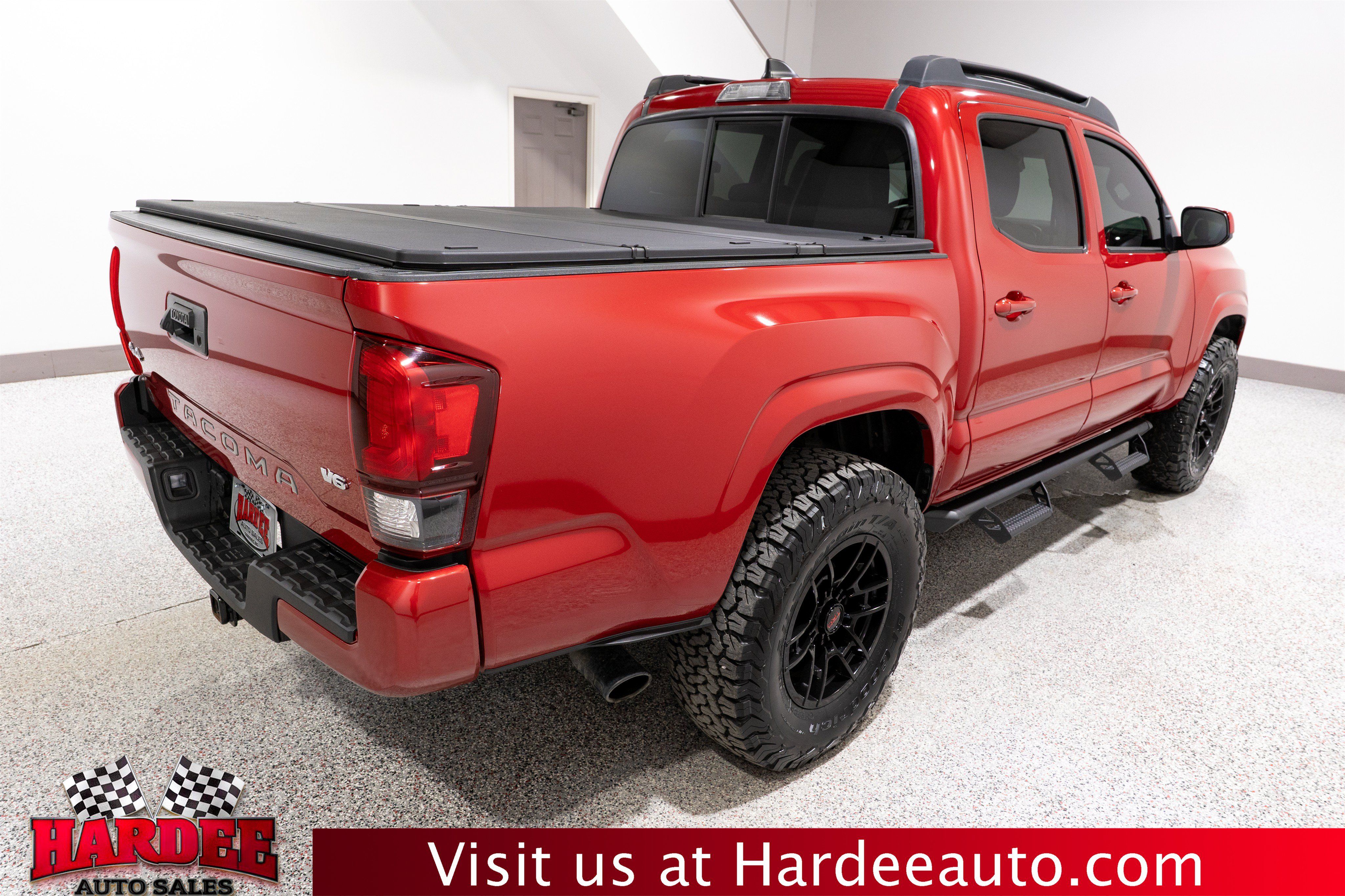 Used 2023 Toyota Tacoma SR AWD/4WD image 5