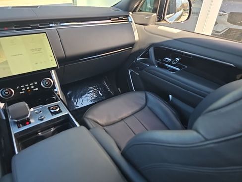 Certified 2023 Land Rover Range Rover SE AWD/4WD image 22