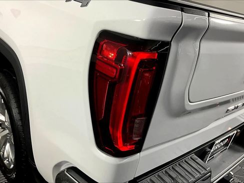 Used 2019 GMC Sierra 1500 SLT w/ SLT Premium Package image 26