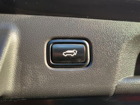 Used 2020 Hyundai Palisade Limited image 19