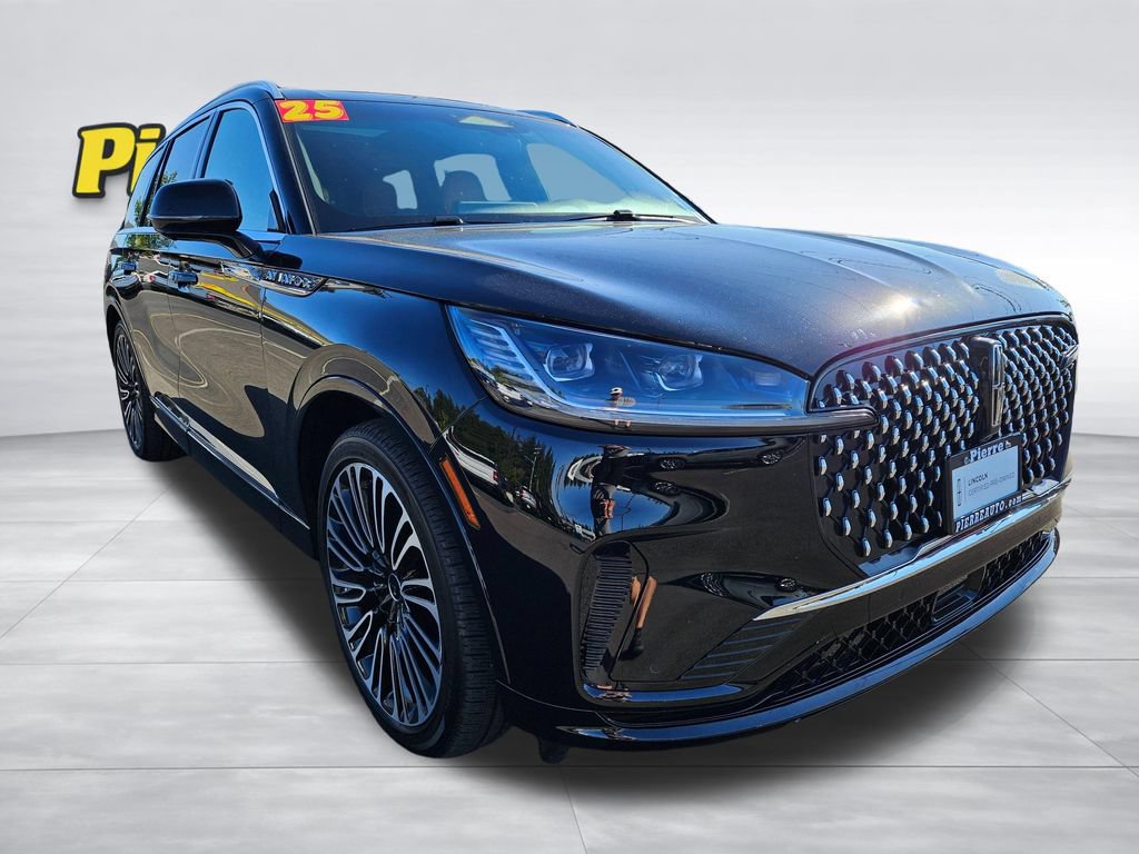Certified 2025 Lincoln Aviator Black Label AWD/4WD image 7