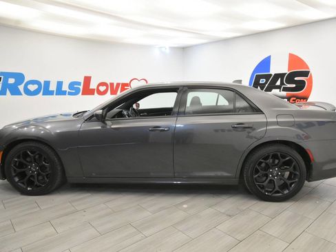 Used 2019 Chrysler 300 S w/ S Model Appearance Package image 2