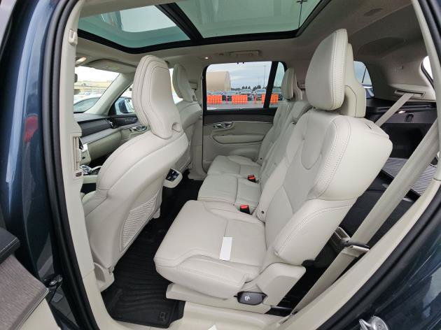 Used 2026 Volvo XC90 B6 Ultra AWD/4WD image 7