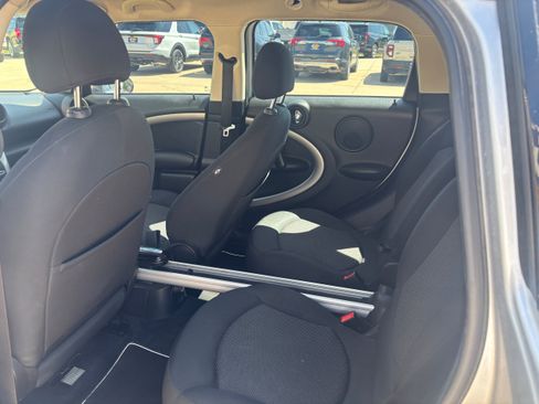 Used 2012 MINI Cooper Countryman FWD image 10