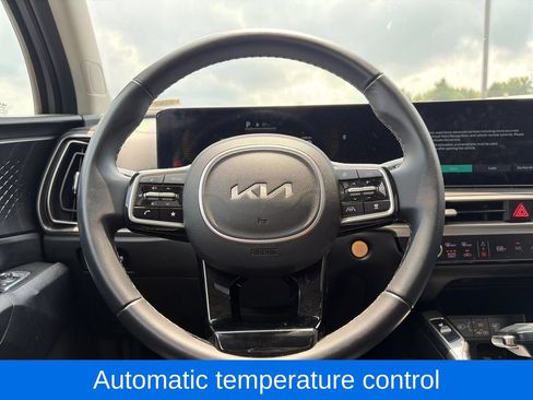 Used 2025 Kia Sorento S w/ Panoramic Sunroof Package AWD/4WD image 12