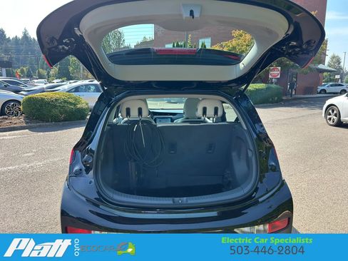 Used 2017 Chevrolet Bolt Premier w/ Driver Confidence II Package FWD image 41