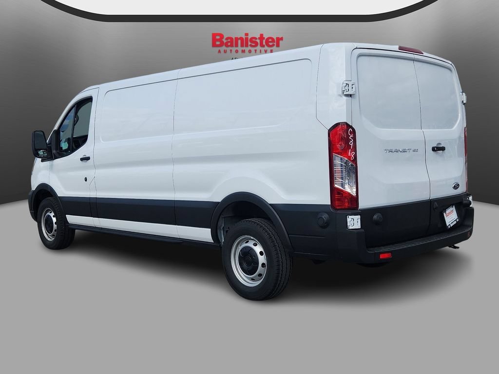 Used 2024 Ford Transit 150 Low Roof RWD image 4