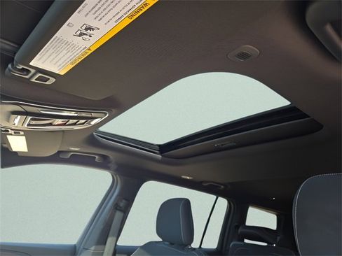 Used 2024 Jeep Grand Cherokee L Laredo w/ Luxury Tech Group I image 14