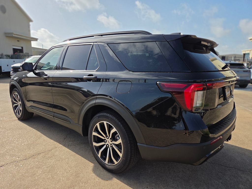 New 2027 Ford Explorer ST-Line RWD image 7