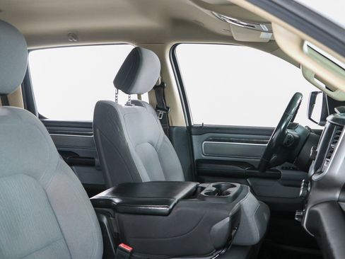 Used 2019 RAM 1500 Big Horn AWD/4WD image 26