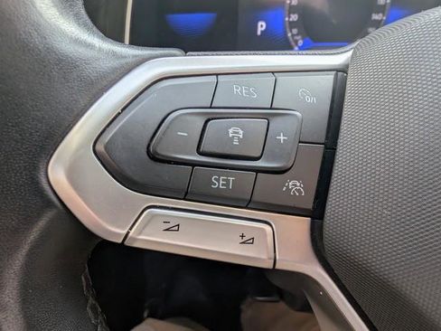 Used 2022 Volkswagen Jetta SE image 11