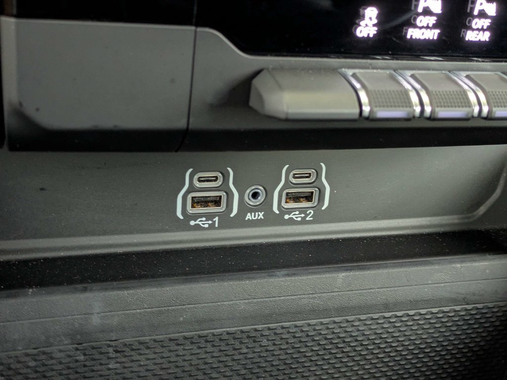 Used 2026 RAM 1500 Laramie AWD/4WD image 25