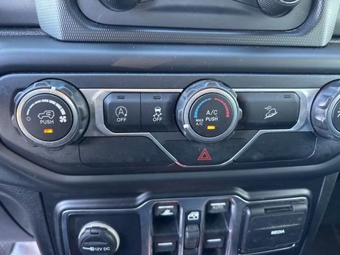 Used 2019 Jeep Wrangler Unlimited Sport S image 18