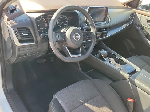 Certified 2023 Nissan Rogue SV FWD image 19