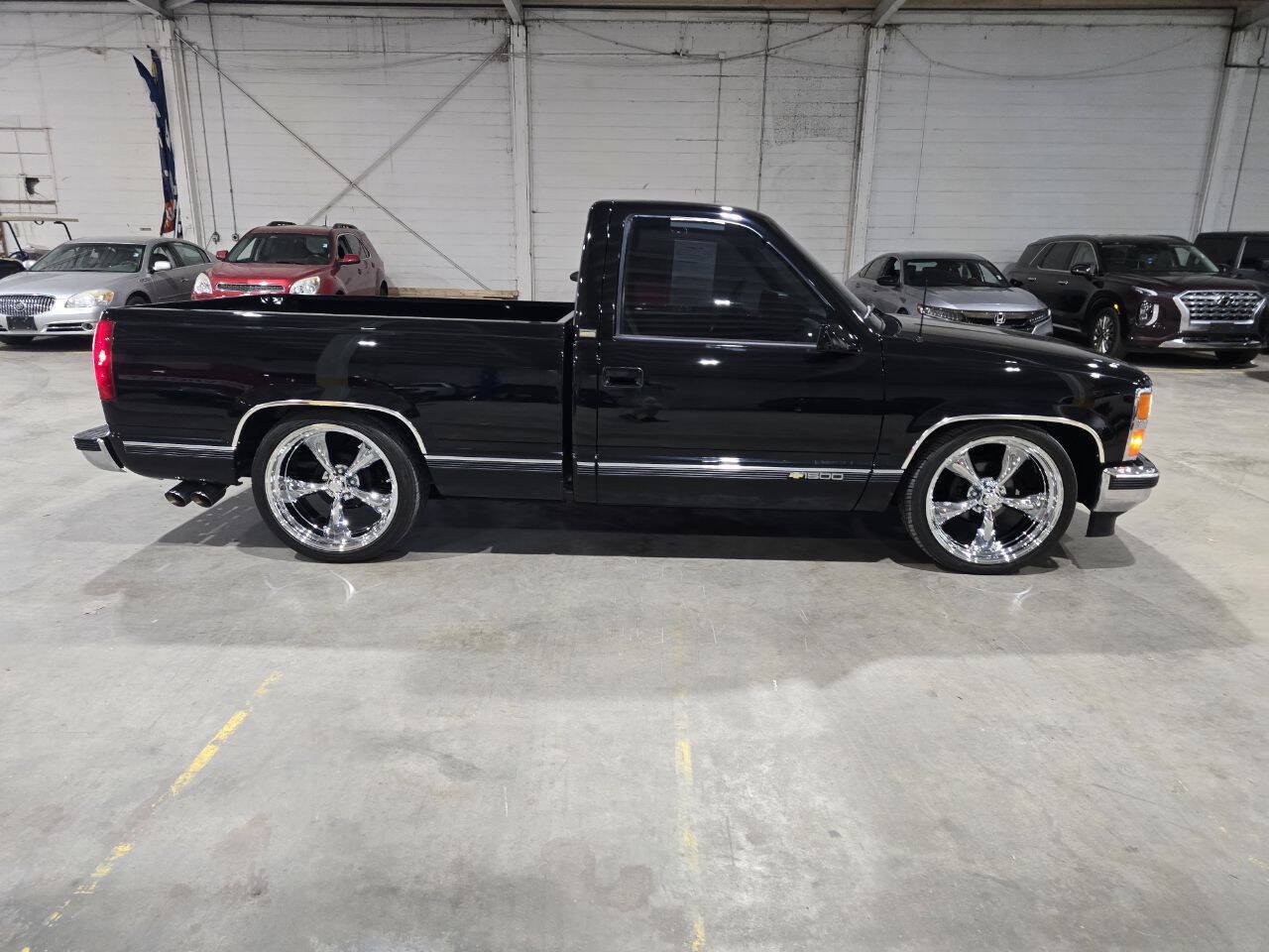 Used 1990 Chevrolet Silverado 1500 2WD Regular Cab image 18