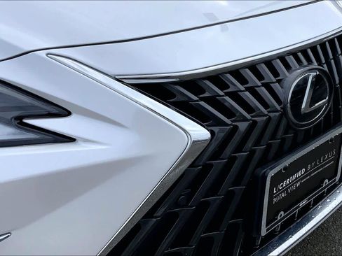 Certified 2025 Lexus ES 350 w/ Premium Package image 30