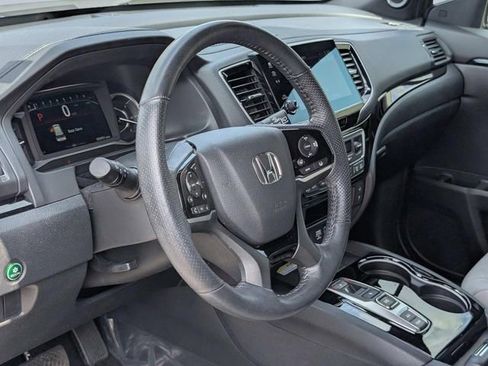 Used 2023 Honda Passport Elite image 6