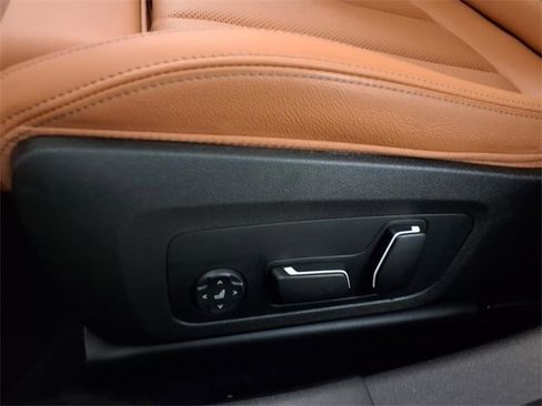 Used 2025 BMW 330i xDrive 330i xDrive w/ Premium Package image 55