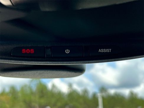 Used 2020 Jeep Grand Cherokee Limited w/ Luxury Group II image 13