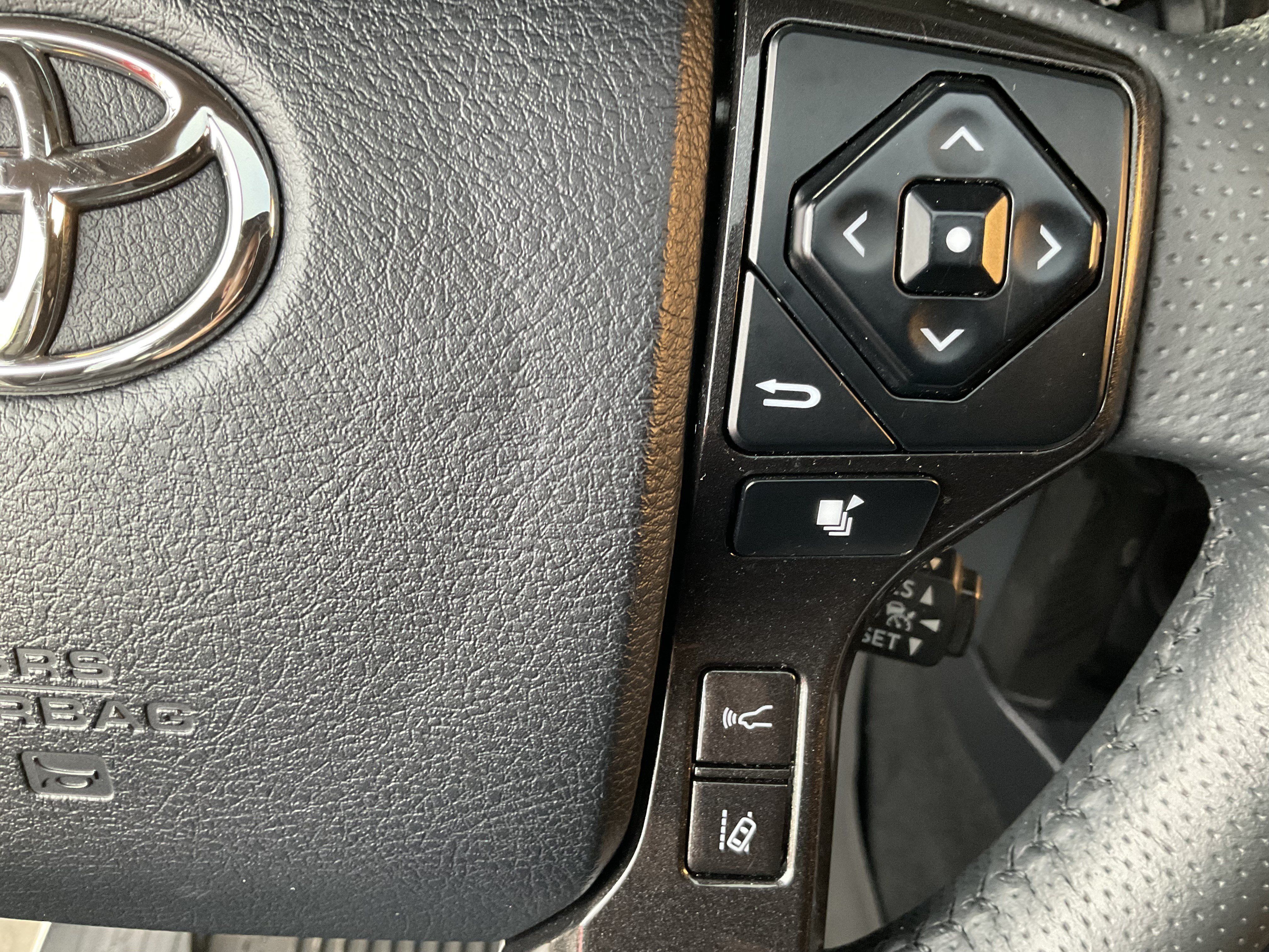 Used 2021 Toyota 4Runner Nightshade AWD/4WD image 32