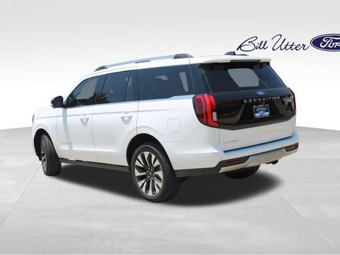 New 2026 Ford Expedition Platinum w/ Driver's Package AWD/4WD image 4