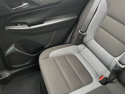 Used 2025 Chevrolet TrailBlazer LT image 37