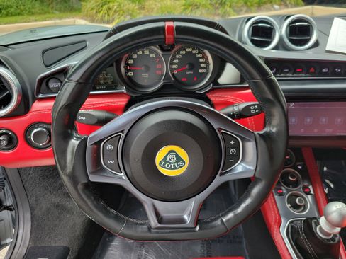 Used 2017 Lotus Evora 400 RWD image 25