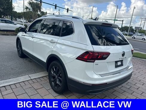 Certified 2024 Volkswagen Tiguan SE FWD image 9