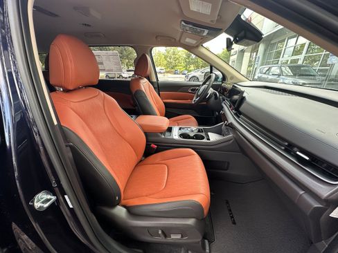 New 2026 Kia Carnival EX image 33