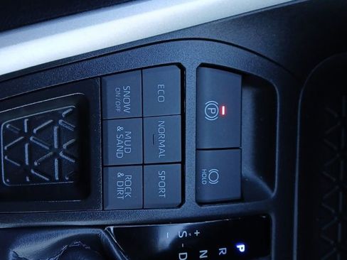 Certified 2024 Toyota RAV4 LE image 27