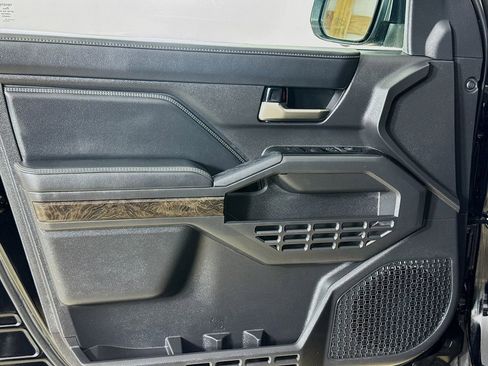 Certified 2025 Toyota Tacoma Limited AWD/4WD image 16