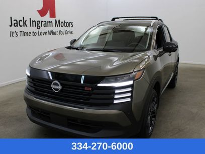 New 2026 Nissan Kicks SR w/ Cold Weather Package