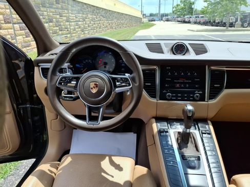 Used 2017 Porsche Macan S AWD/4WD image 35