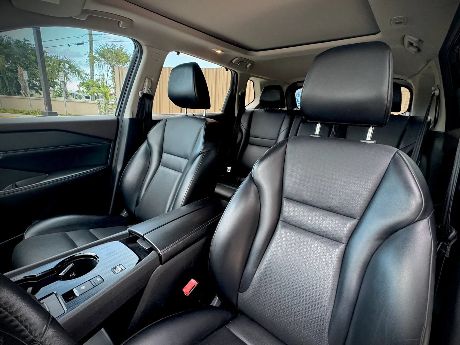 Used 2021 Nissan Rogue SV FWD image 33