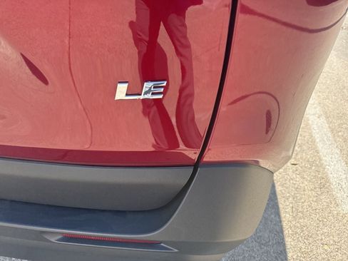 Used 2025 Toyota RAV4 LE image 5