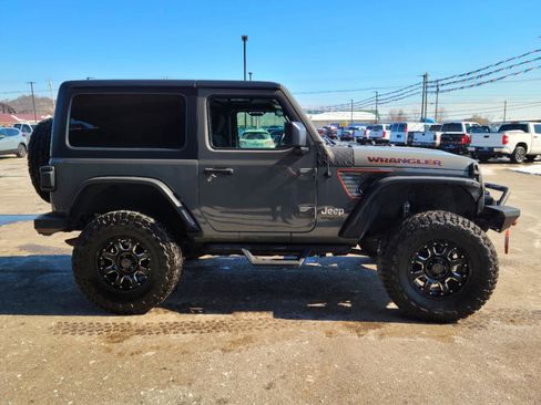 Used 2021 Jeep Wrangler Sport image 12