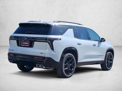 New 2026 Chevrolet Traverse RS FWD image 2