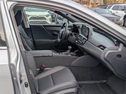 New 2025 Lexus ES 350 ES 350 image 9