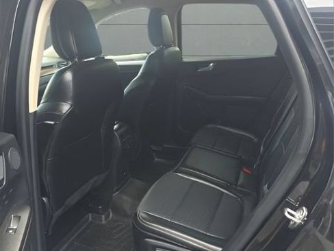 Used 2020 Ford Escape Titanium AWD/4WD image 9