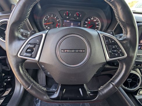 Used 2021 Chevrolet Camaro LT image 31
