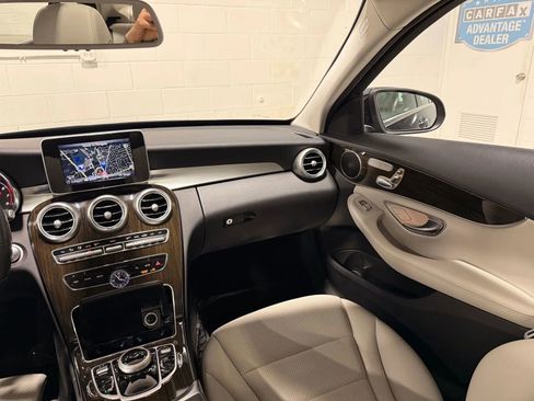 Used 2018 Mercedes-Benz C 300 4MATIC Sedan image 19