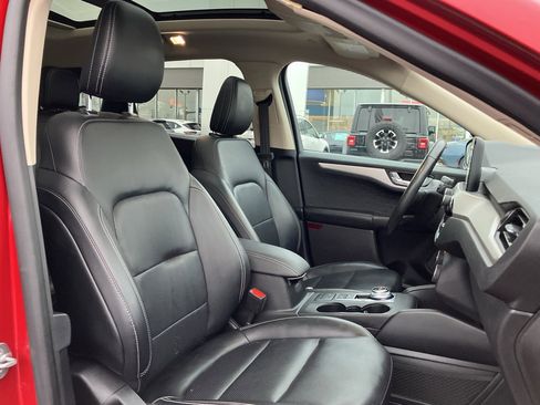 Used 2020 Ford Escape SEL image 37