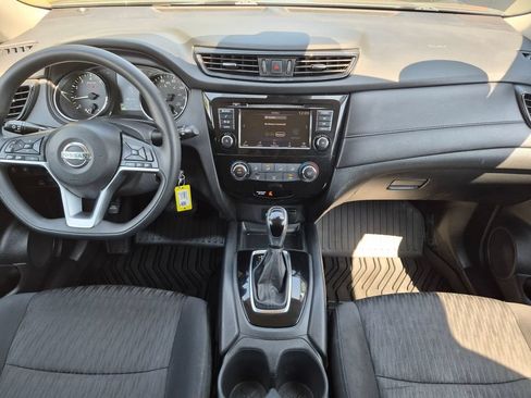 Used 2019 Nissan Rogue S AWD/4WD image 22