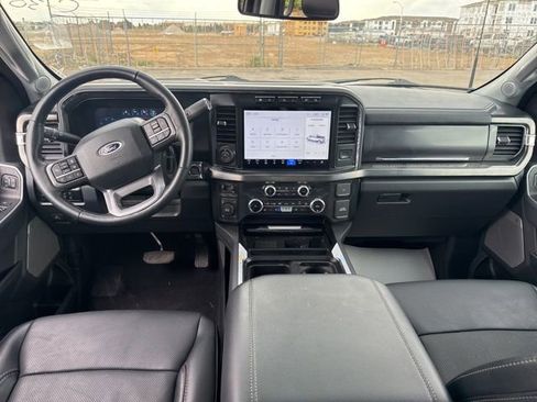 Used 2024 Ford F350 Lariat w/ Lariat Ultimate Package image 9