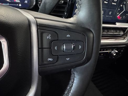 Used 2023 GMC Sierra 1500 Elevation AWD/4WD image 17